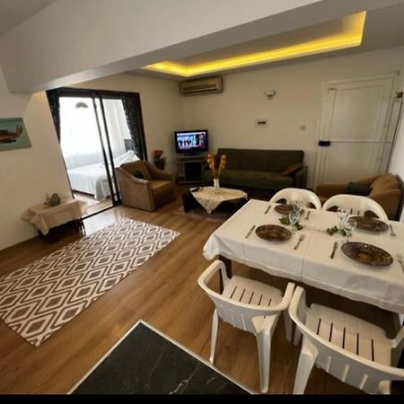 Girne Center 3 Rooms 150 M To Beach Bagian luar foto