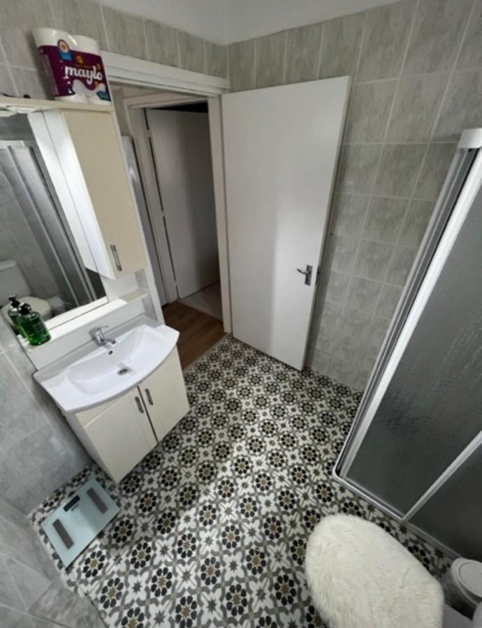 Girne Center 3 Rooms 150 M To Beach Bagian luar foto